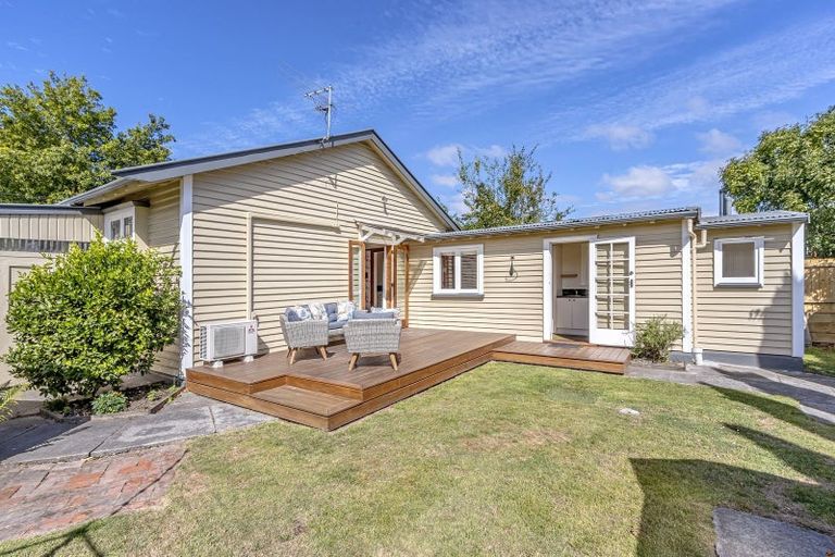 Photo of property in 26 Ngaio Street, Saint Martins, Christchurch, 8022