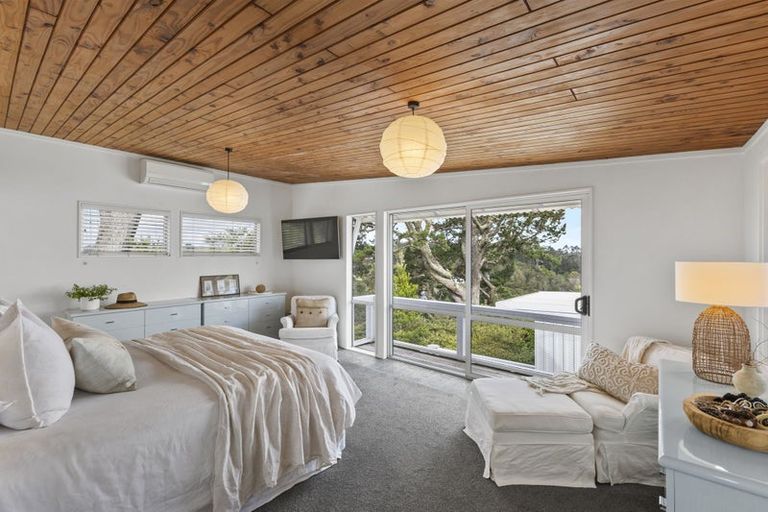 Photo of property in 24 Austin Road, Greenhithe, Auckland, 0632