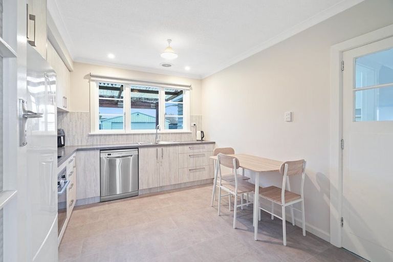 Photo of property in 104 Neill Street, Hornby, Christchurch, 8042