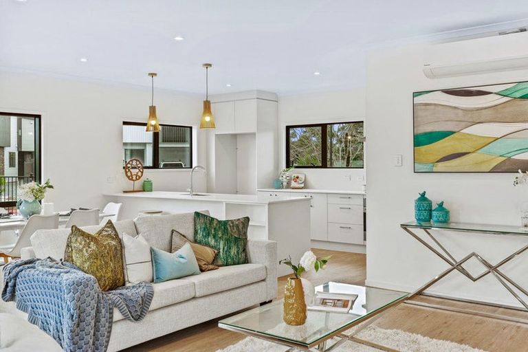 Photo of property in 39 Bristol Freighter Road, Hobsonville, 0616