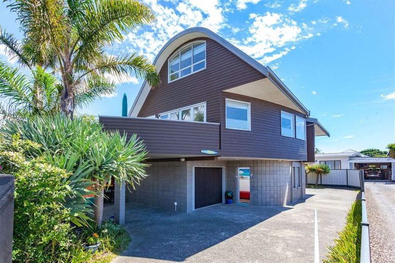 Photo of property in 306 Ocean Road, Whangamata, 3620