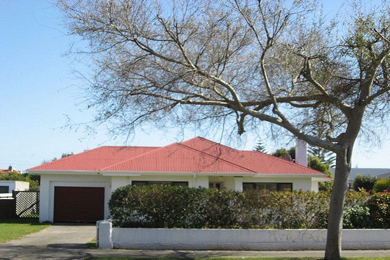 Photo of property in 2/128a King Street, Whakatane, 3120