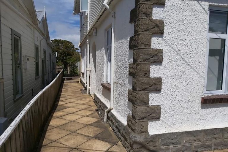 Photo of property in 83 Bolton Street, Kelburn, Wellington, 6012