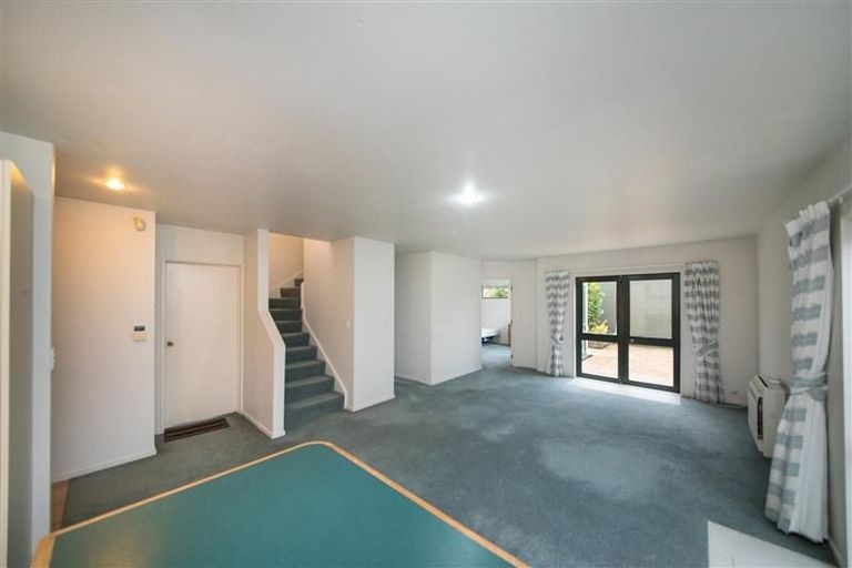 Photo of property in 32 Stewart Crescent, Hokowhitu, Palmerston North, 4410