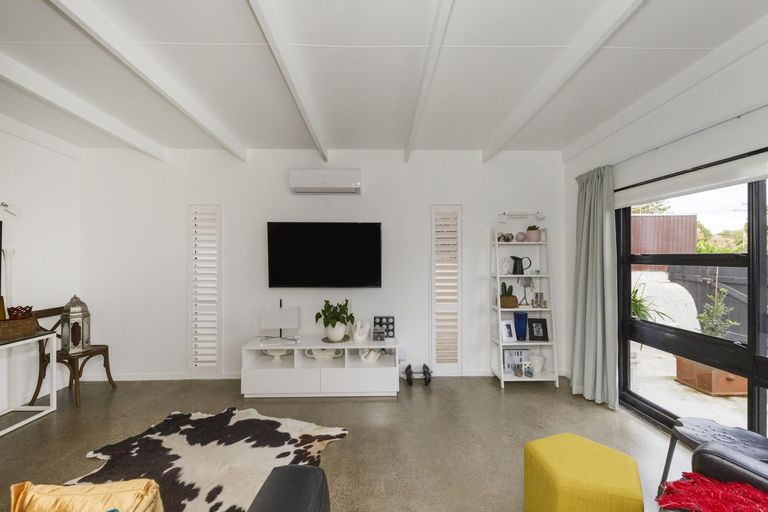 Photo of property in 10 Milverton Avenue, Hokowhitu, Palmerston North, 4410