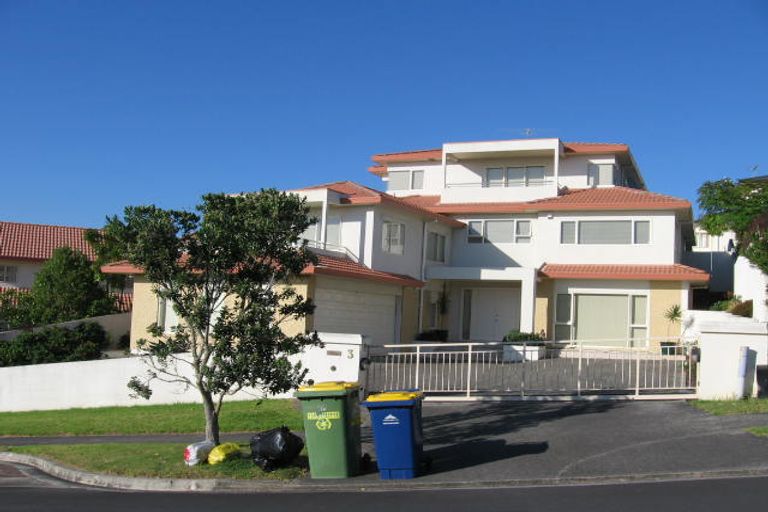 Photo of property in 3 Gretna Green, Browns Bay, Auckland, 0630