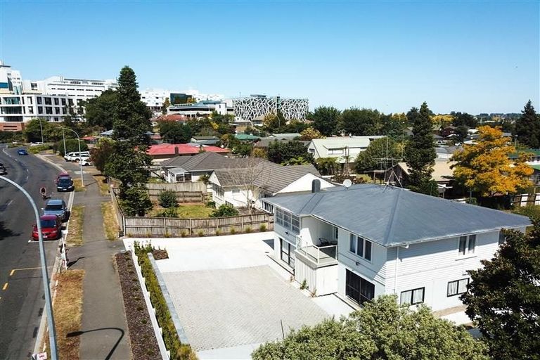 Photo of property in 43 Lake Crescent, Hamilton Lake, Hamilton, 3204