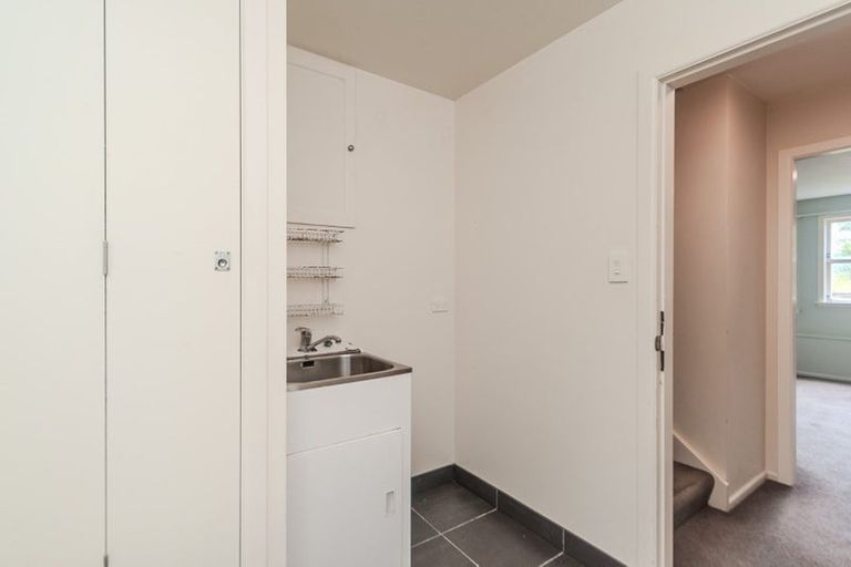 Photo of property in 64 Eden Street, Island Bay, Wellington, 6023