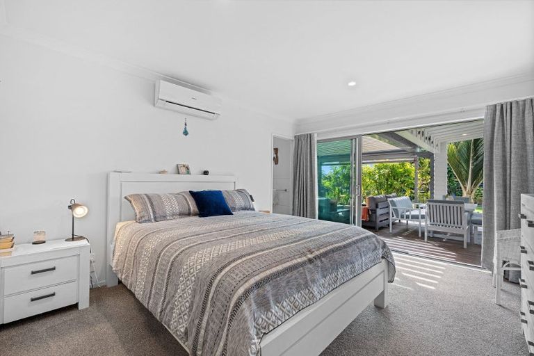 Photo of property in 6 Fred Carr Place, One Tree Point, 0118