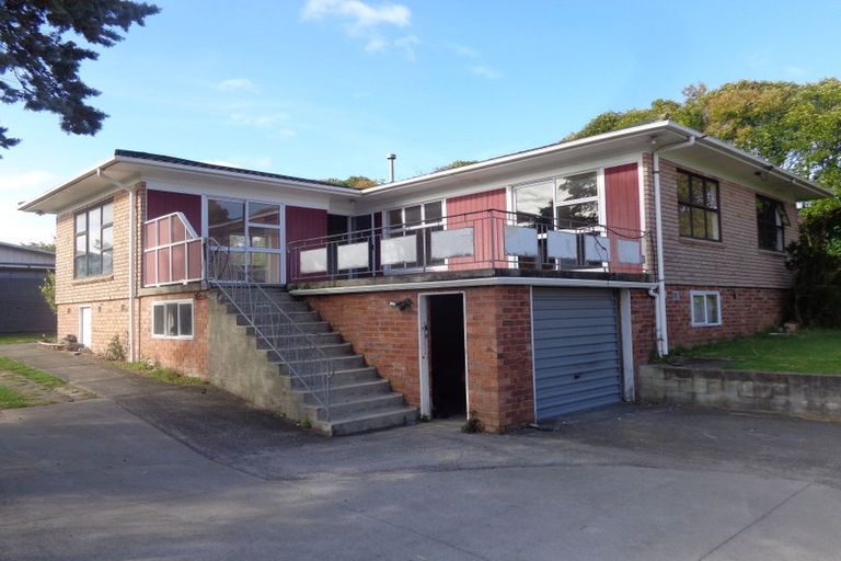 Photo of property in 129 Rathgar Road, Henderson, Auckland, 0610