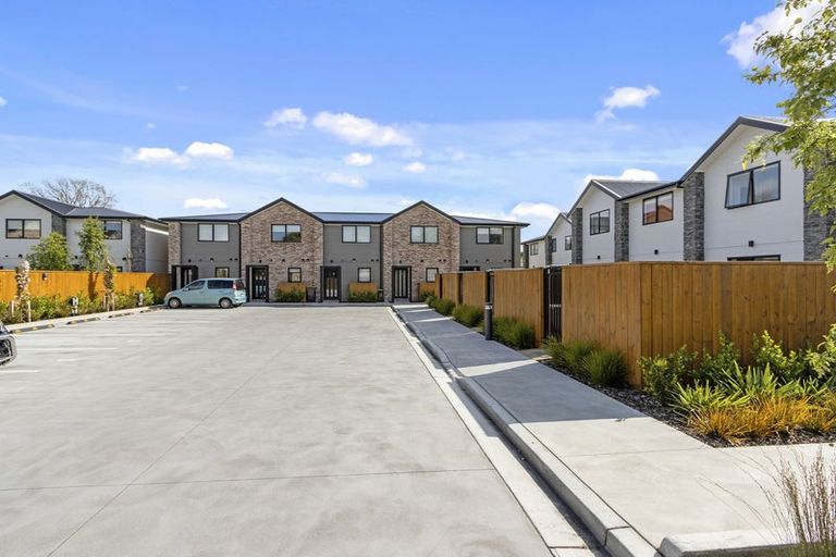 Photo of property in 11/12 Freyberg Avenue, Riccarton, Christchurch, 8011