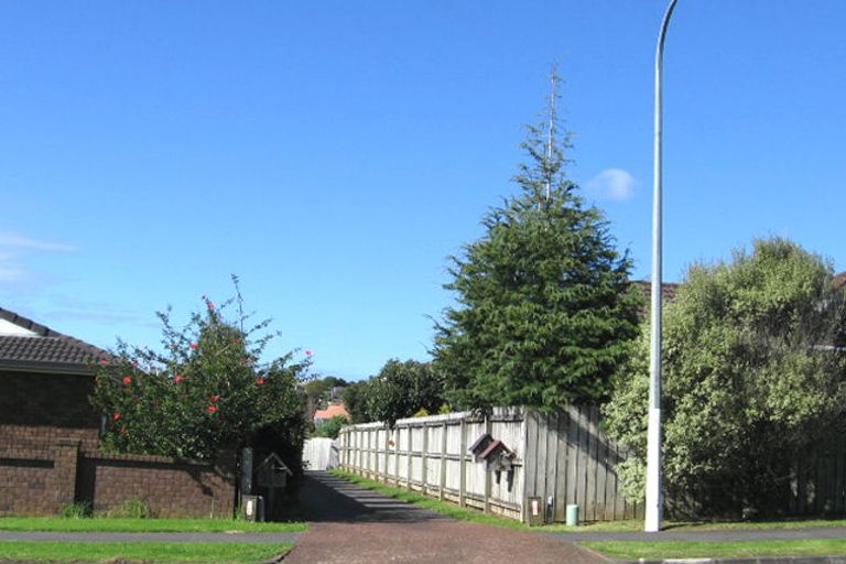 Photo of property in 1/136 Whitford Road, Somerville, Auckland, 2014