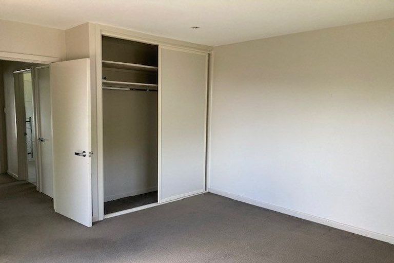 Photo of property in 33 Augusta Street, Redcliffs, Christchurch, 8081
