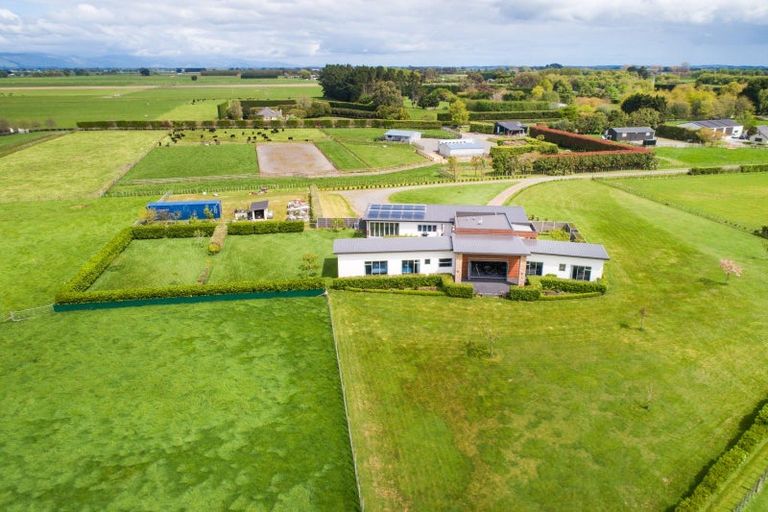 Photo of property in 171 Oroua Road, Kairanga, Palmerston North, 4475
