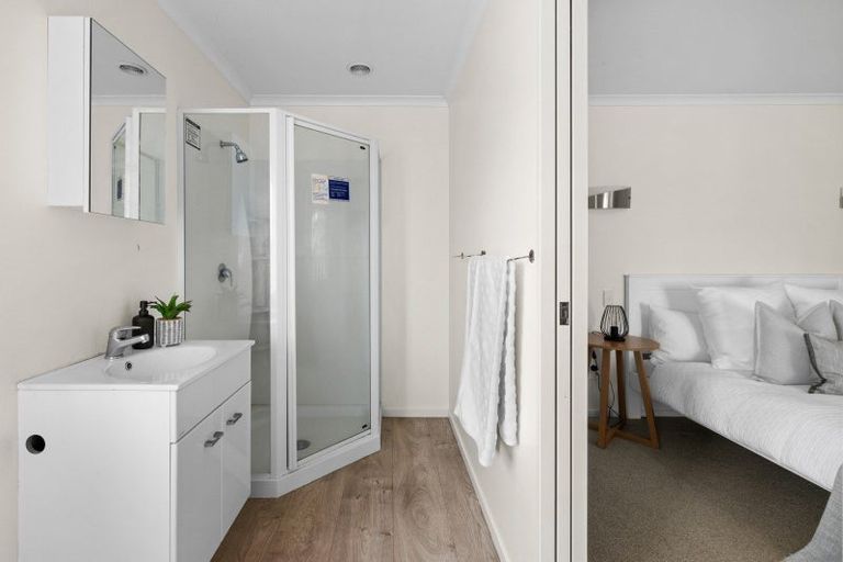 Photo of property in 11 Kotuku Place, Taradale, Napier, 4112