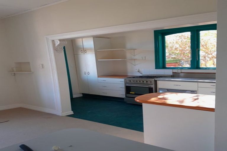 Photo of property in 5 Vogel Street, Mount Victoria, Wellington, 6011