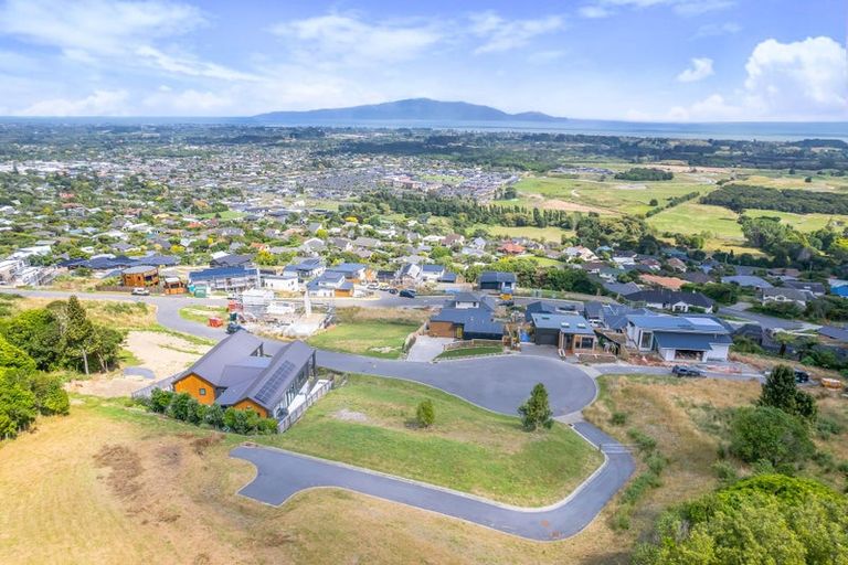 Photo of property in 12 Whio Place, Waikanae, 5036