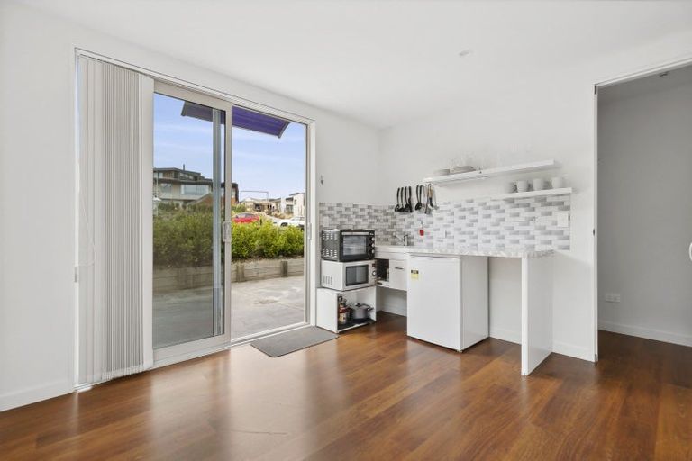 Photo of property in 1 Landsborough Lane, Wanaka, 9305