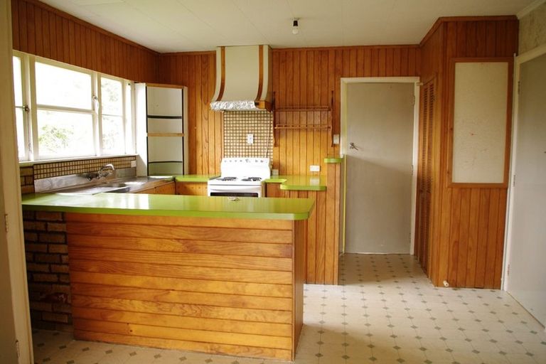 Photo of property in 33 Karaka Street, Wainuiomata, Lower Hutt, 5014