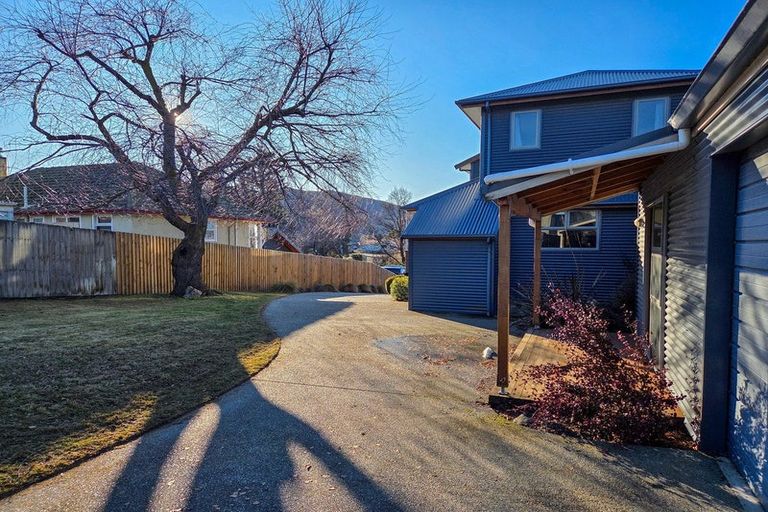 Photo of property in 35 Aorangi Crescent, Lake Tekapo, 7999