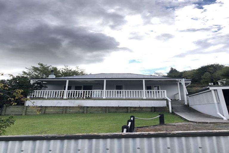 Photo of property in 20 Rose Street, Waipawa, 4210