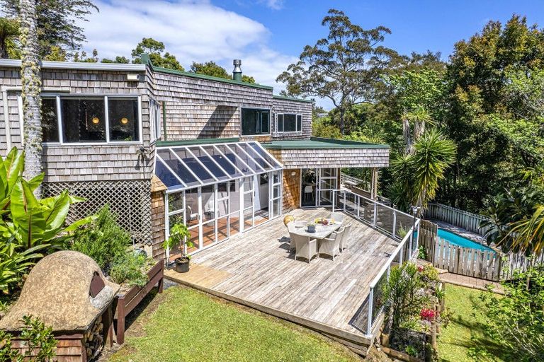 Photo of property in 2 Saint Marys Place, Onerahi, Whangarei, 0110