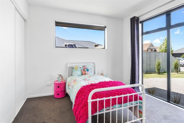 Photo of property in 31 Lewis Crescent, Rolleston, 7614