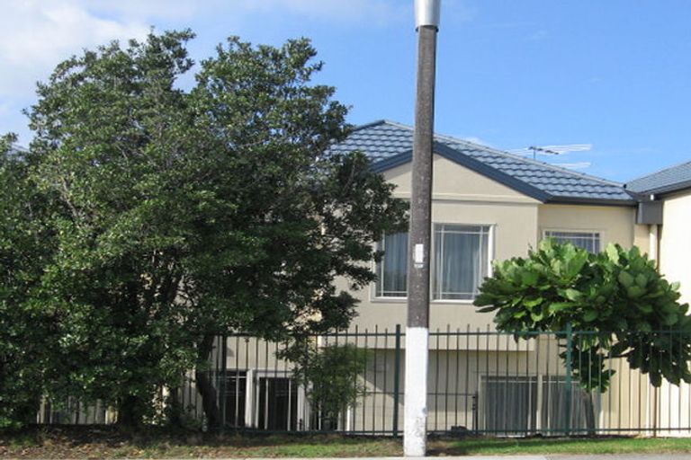 Photo of property in 149b Hobsonville Road, West Harbour, Auckland, 0618