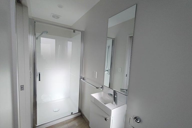 Photo of property in 3/9 Beaufield Lane, Te Atatu Peninsula, Auckland, 0610