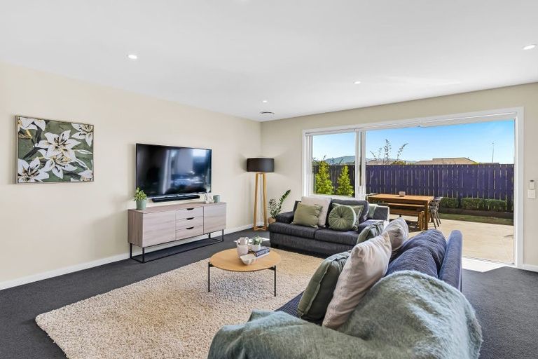 Photo of property in 3 Christow Court, Paraparaumu, 5032