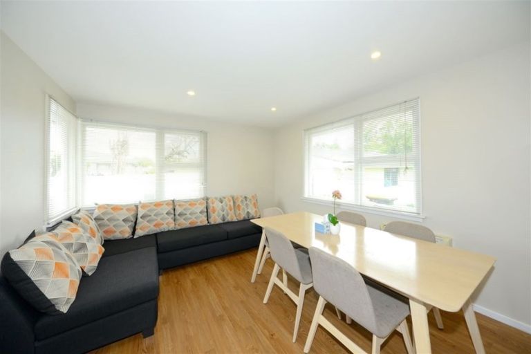 Photo of property in 3 Shirldale Place, Avonhead, Christchurch, 8042