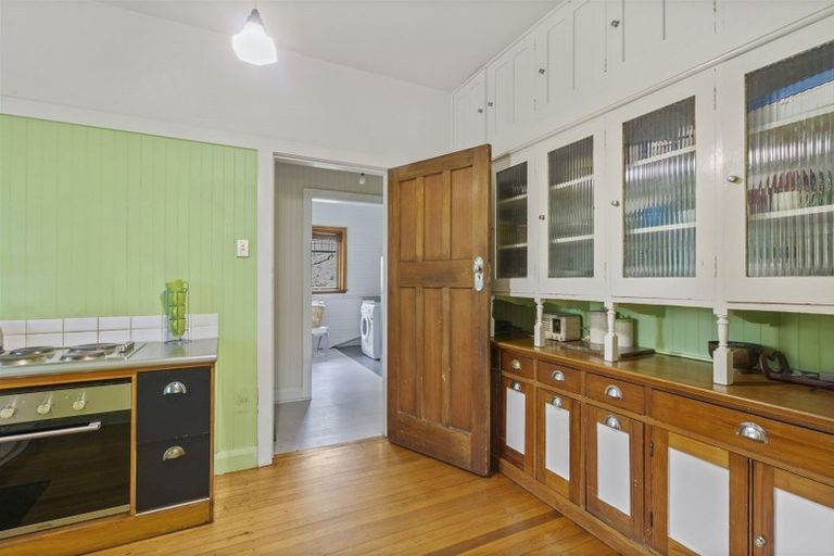 Photo of property in 36 Saint Martins Road, Saint Martins, Christchurch, 8022