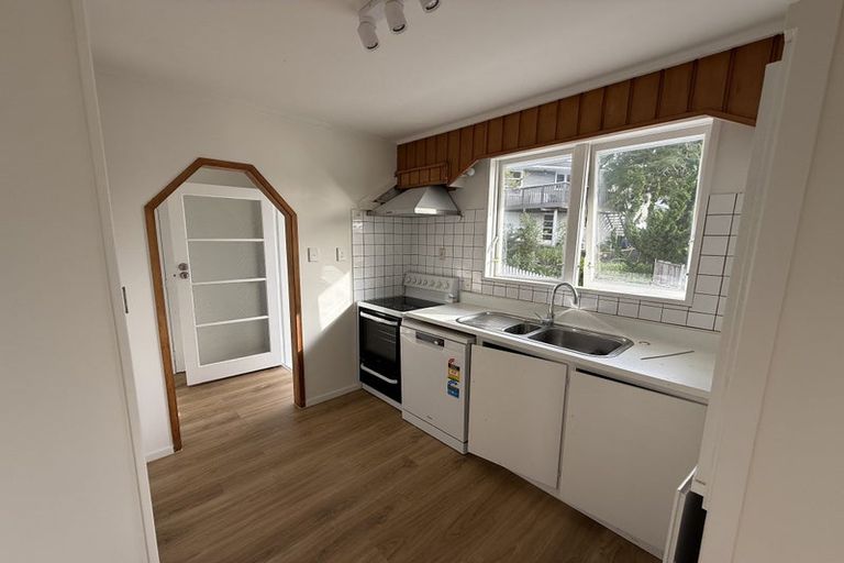 Photo of property in 45 Juniper Road, Sunnynook, Auckland, 0620