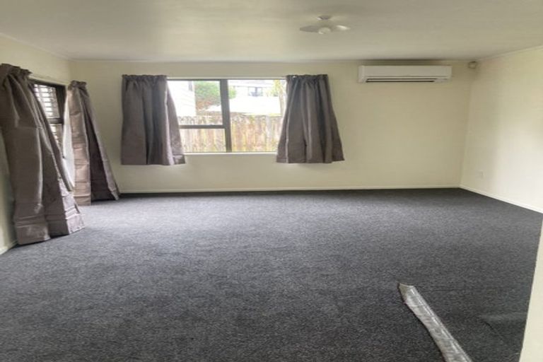Photo of property in 67 Sunvue Road, Glen Eden, Auckland, 0602