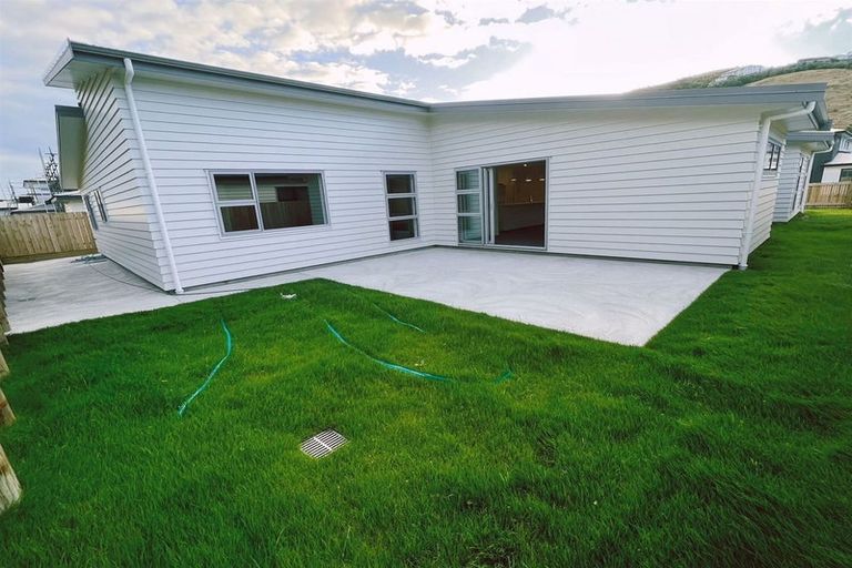 Photo of property in 44 Rochdale Drive, Churton Park, Wellington, 6037