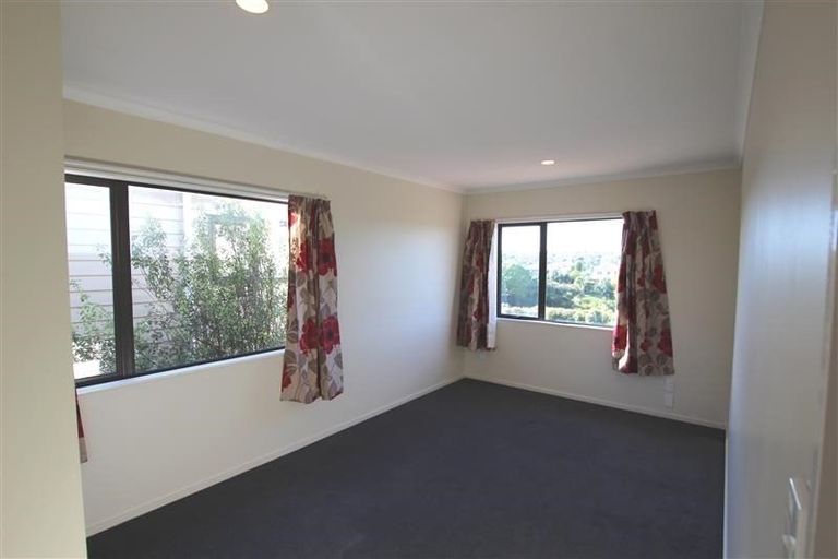 Photo of property in 86d Naylors Drive, Mangere, Auckland, 2022