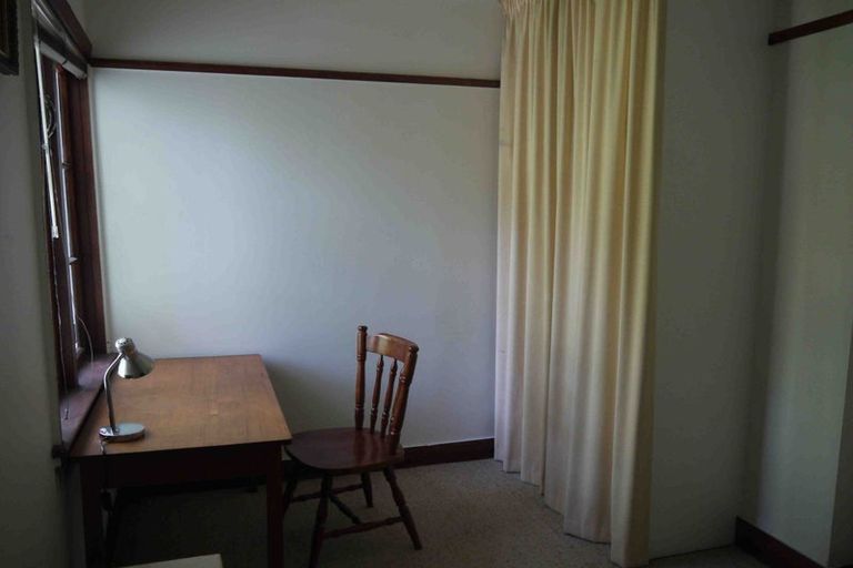 Photo of property in 1f1 San Sebastian Road, Kelburn, Wellington, 6012