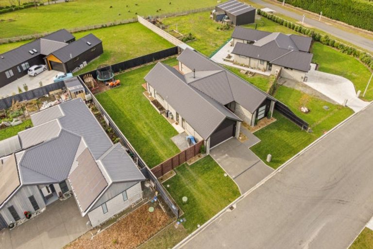 Photo of property in 39 Plover Avenue, Amberley, 7410