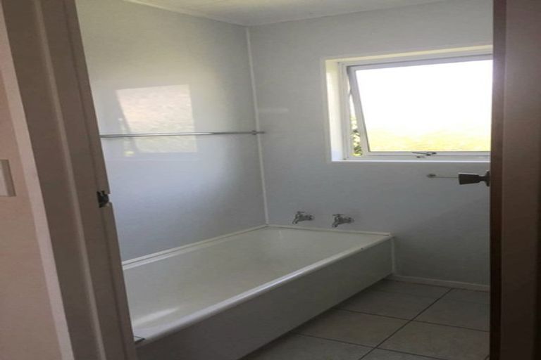 Photo of property in 26 Oxford Street, Taradale, Napier, 4112