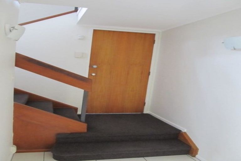 Photo of property in 50 Makara Road, Karori, Wellington, 6012