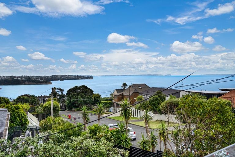 Photo of property in 128 Churchill Road, Rothesay Bay, Auckland, 0630