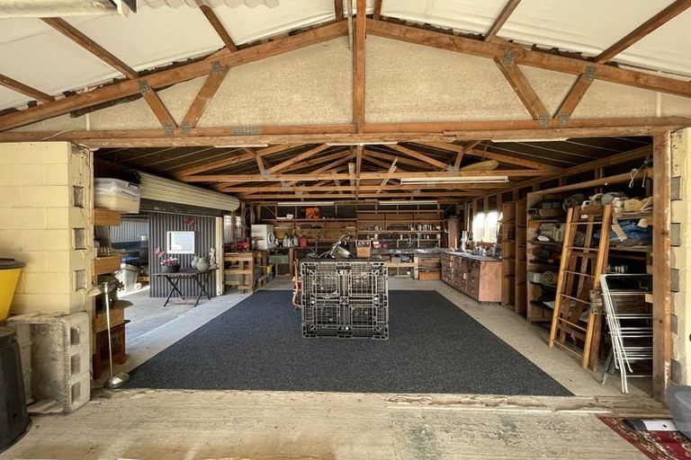 Photo of property in 22 Lyndhurst Street, Westport, 7825