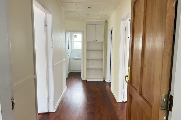 Photo of property in 10 Kowhai Street, Naenae, Lower Hutt, 5011