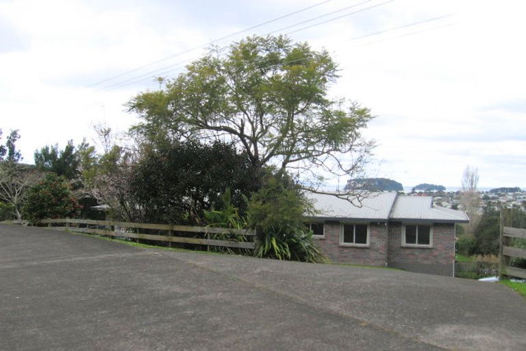 Photo of property in 8 Brenton Place, Whangamata, 3691