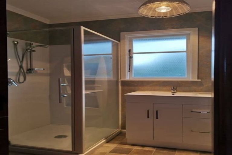 Photo of property in 18 Vivian Street, Burwood, Christchurch, 8083