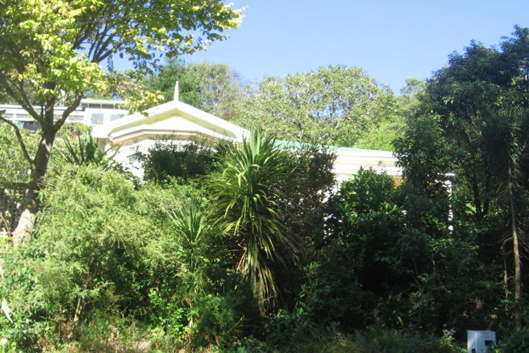 Photo of property in 17 Governor Road, Northland, Wellington, 6012