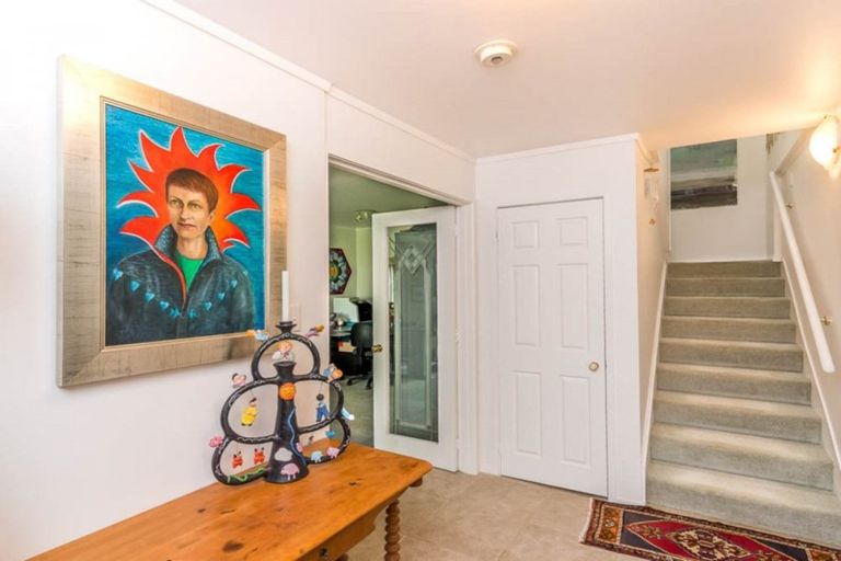 Photo of property in 90 Wood Bay Road, Titirangi, Auckland, 0604