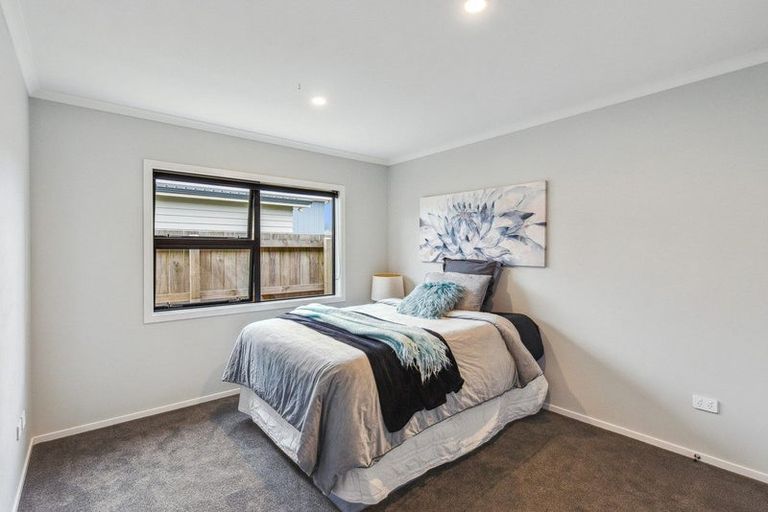 Photo of property in 35 Gallipoli Place, Paraparaumu, 5032