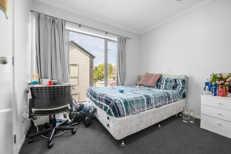 Photo of property in 2/113 Knighton Road, Hillcrest, Hamilton, 3216