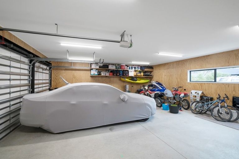 Photo of property in 4 Eden Close, Wanaka, 9305